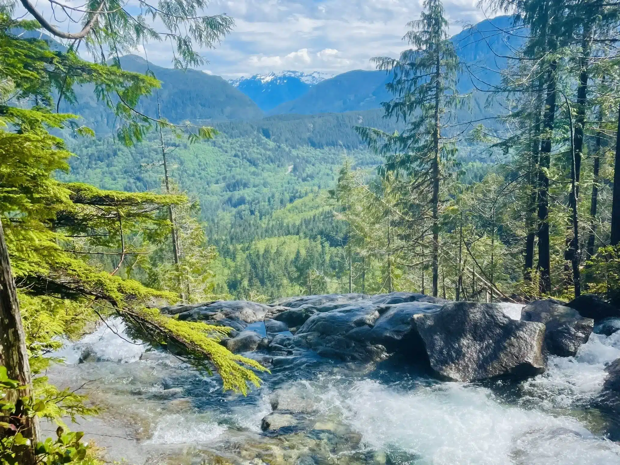 HIKING Lake Serene & Bridal Veil Falls